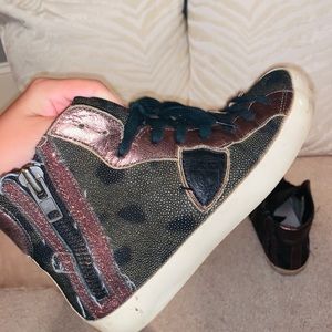 Side Zip High Cut Sneakers